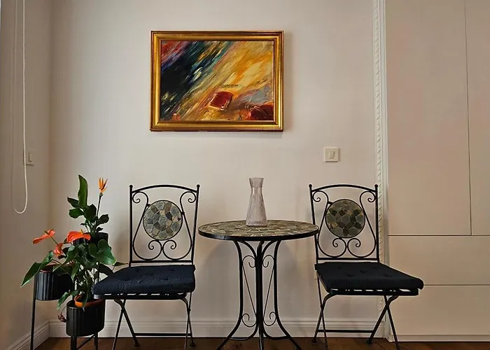 Riva In Old Town By The Cobblers' Bridge リュブリャナ