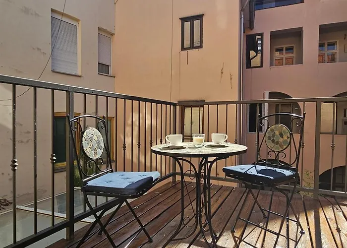 Riva In Old Town By The Cobblers' Bridge * リュブリャナ