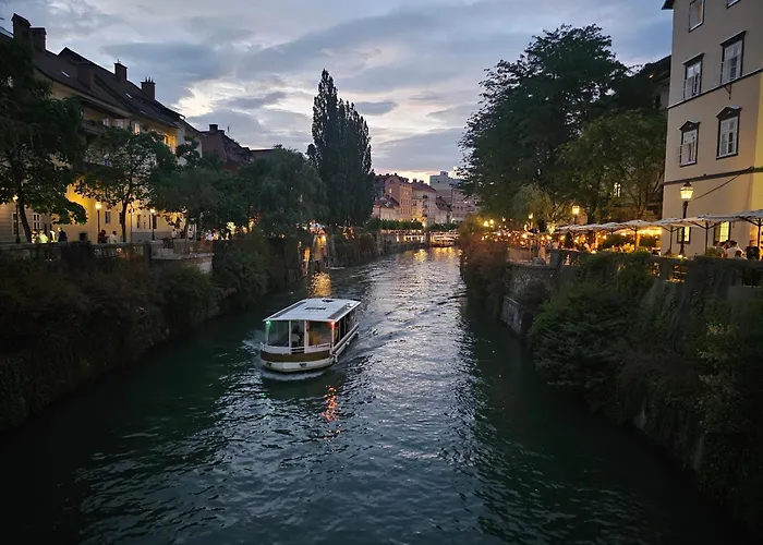 Riva In Old Town By The Cobblers' Bridge アパート